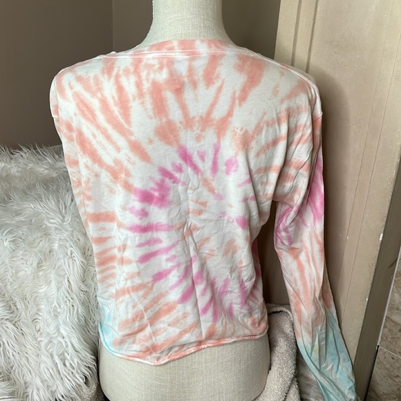 Pink - Picture 2 of 7